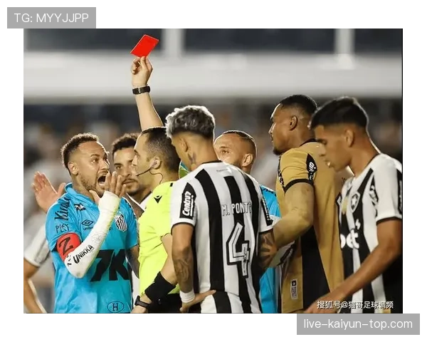 足球规则中“最后一人犯规”为何不一定直接红牌罚下？