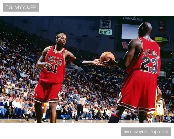 罗德曼篮板能力对比乔丹，防守强度拉开胜负差距