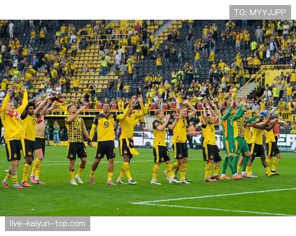 多特蒙德中场结构松散，节奏稳定性面临考验